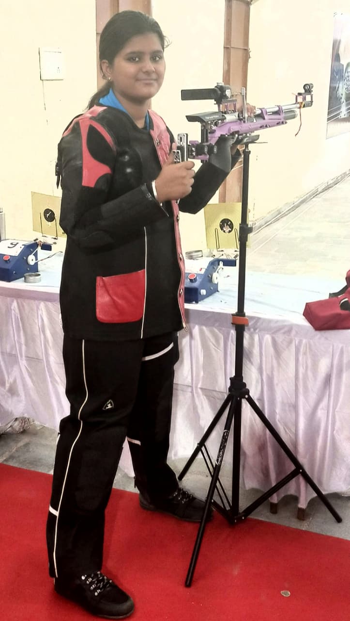 Rishika Bishnoi's brilliant performance in rifle shooting.